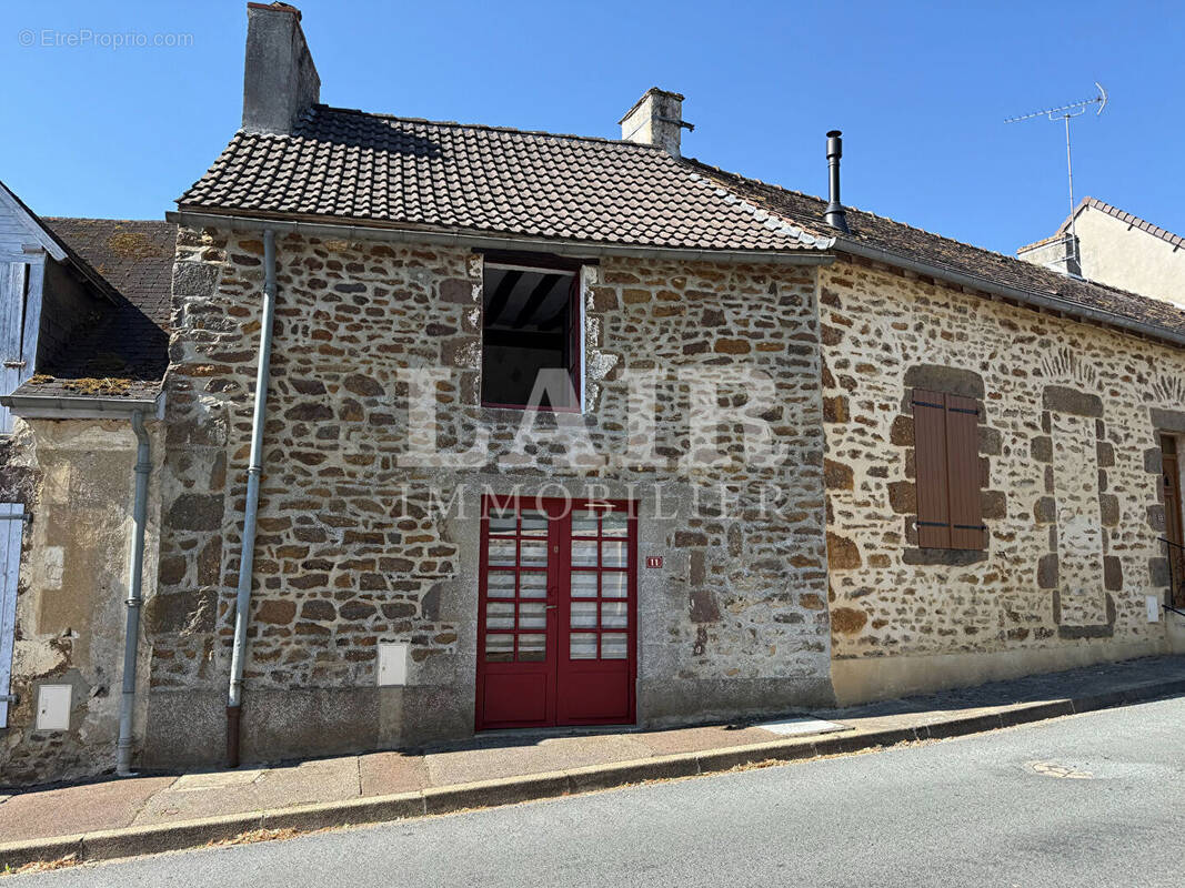 Maison à FRESNAY-SUR-SARTHE