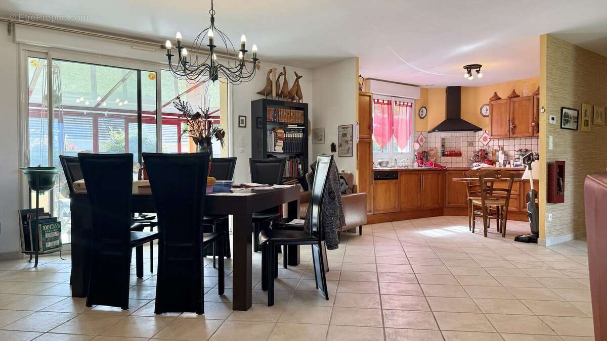 Maison à BONNETABLE