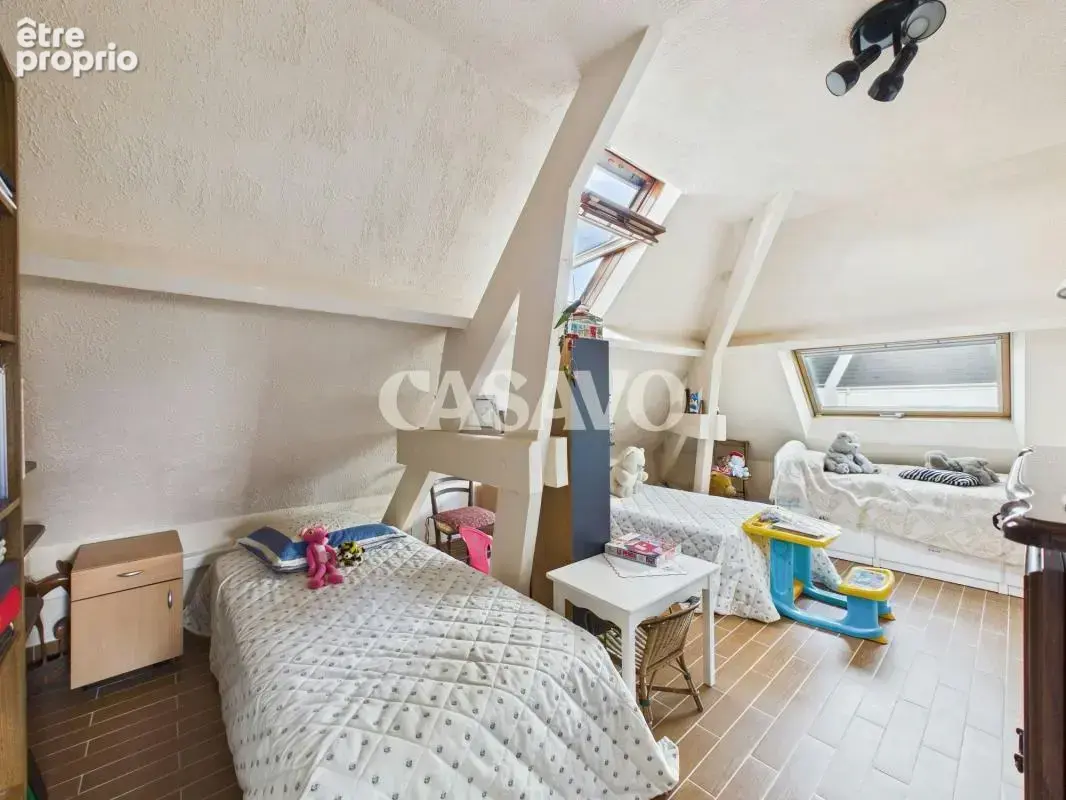 Vente Maison 7 pièces de 136m² - 95100 Argenteuil - photo 14