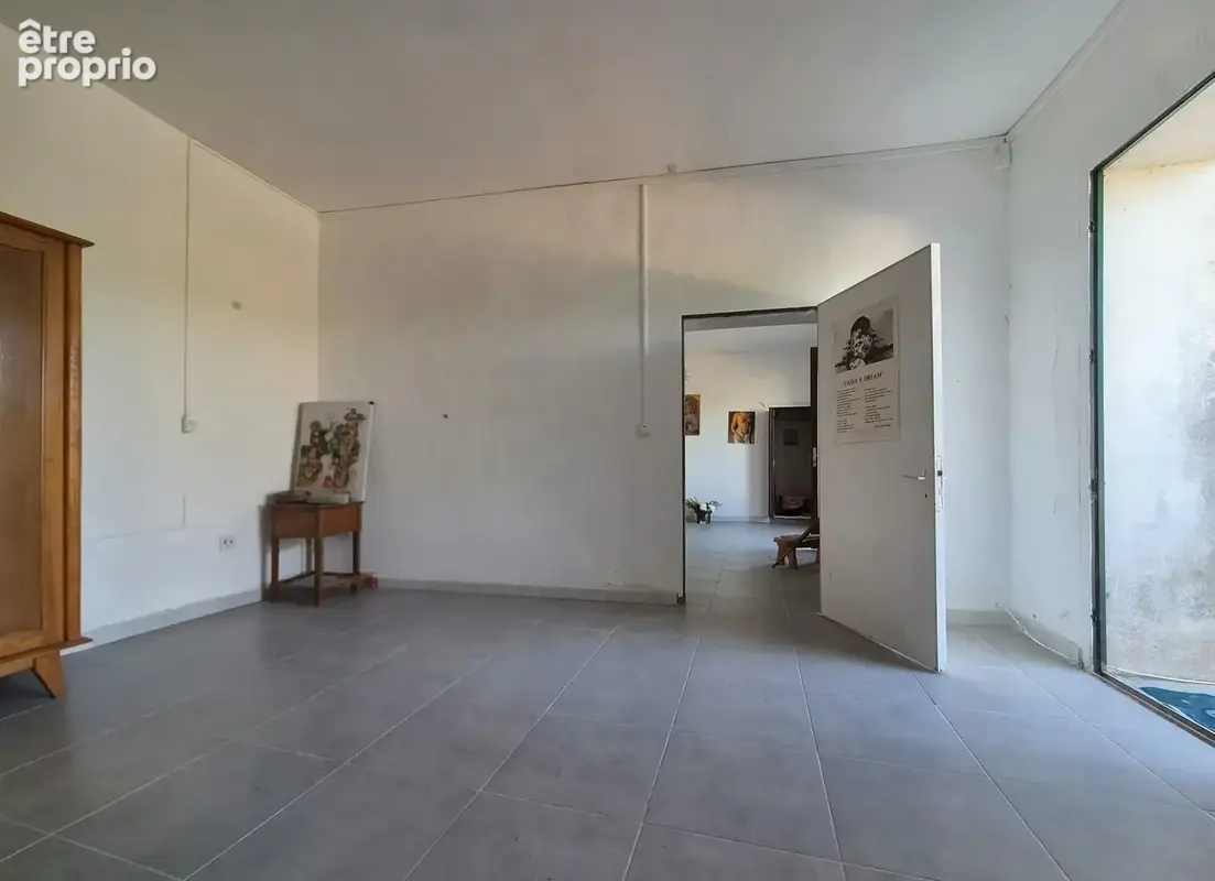 Maison 5 pièces 109 m² à vendre à Sommieres (30250) - photo 7