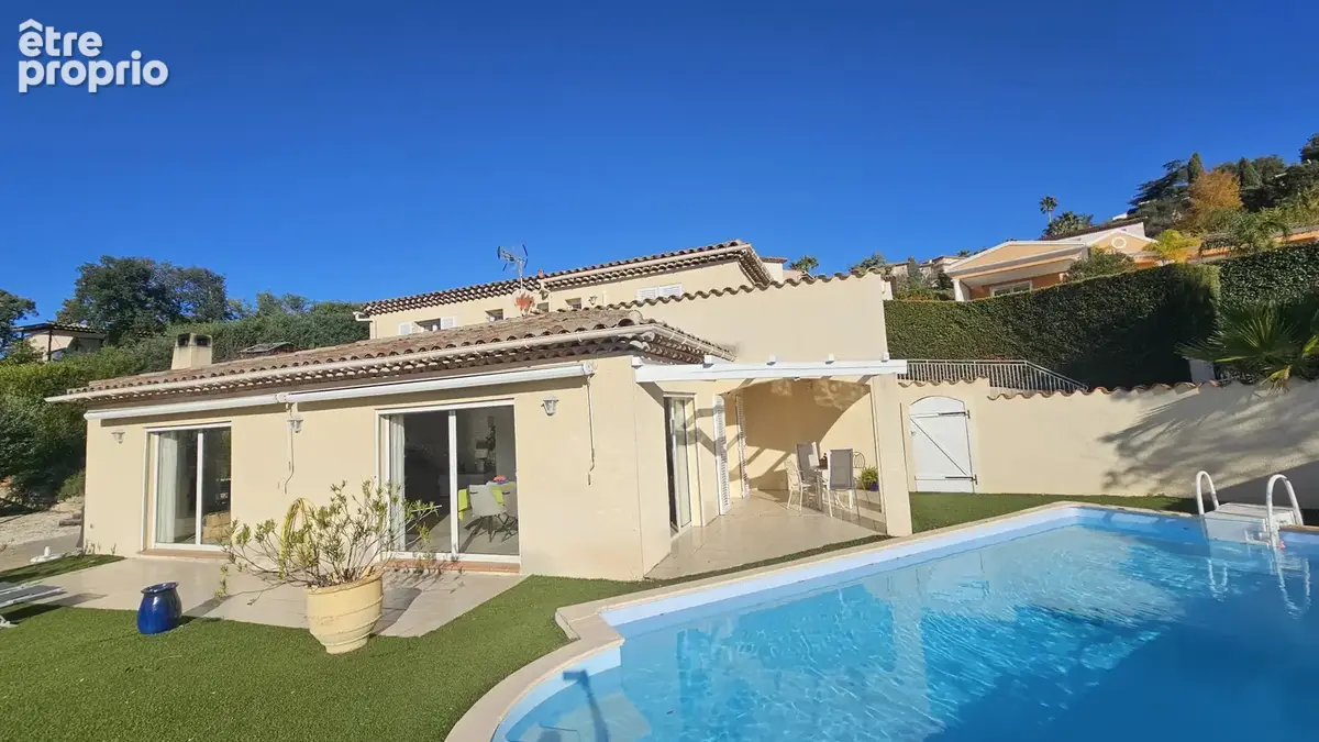 FREJUS, superbe villa avec piscine dans domaine sécurisé - photo 5