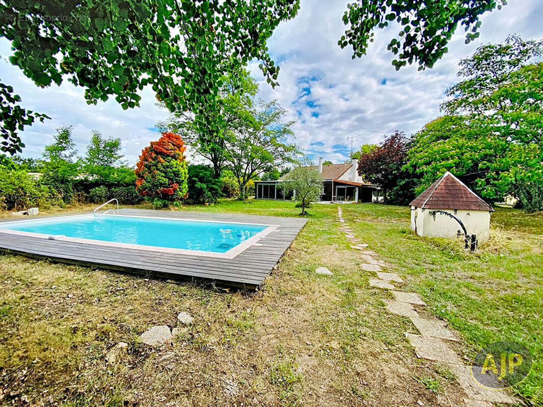 Gaillan - Landaise rénovée de 214m2 avec piscine ! - photo 4