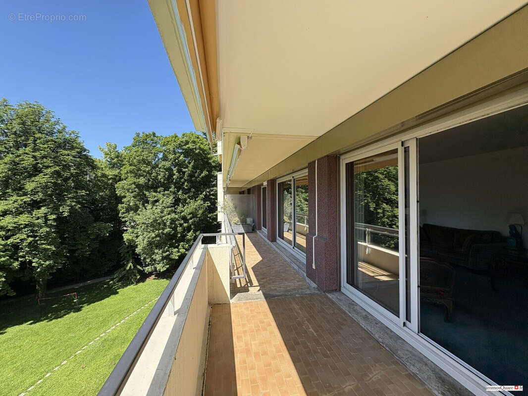 Appartement à MEYLAN