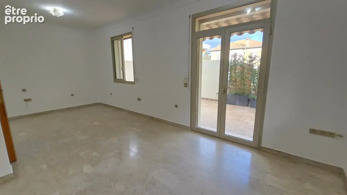 SOUS COMPROMIS DE VENTE - CANNES maison 5 pièces de 115 m2 sur un terrain de 442 m2 - photo 7