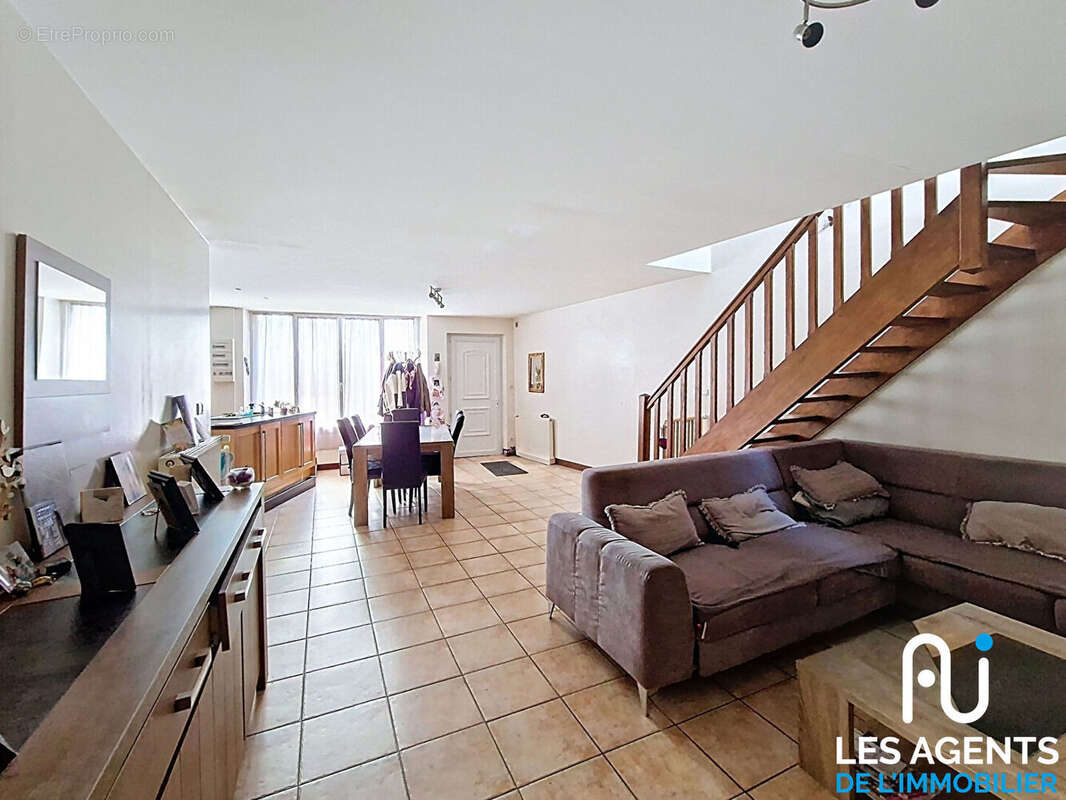 Maison à MEUNG-SUR-LOIRE