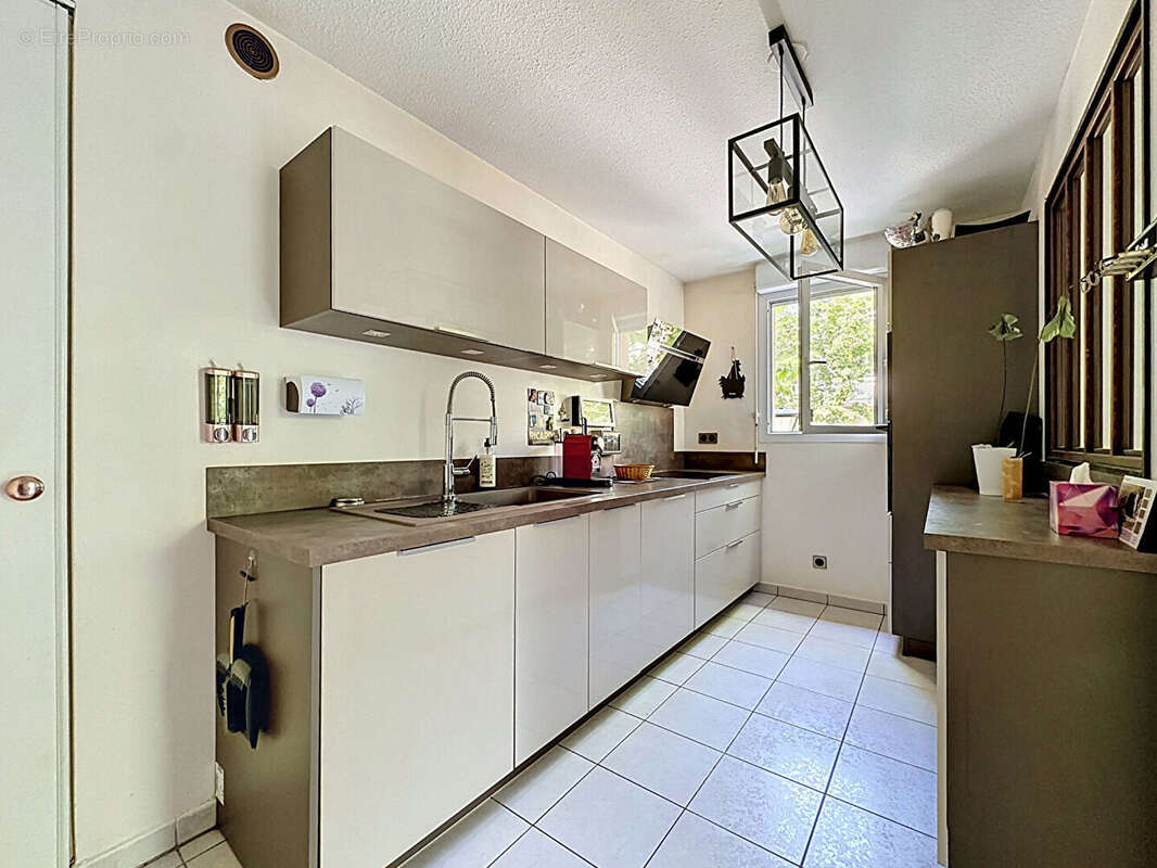 Appartement à MARSEILLE-13E