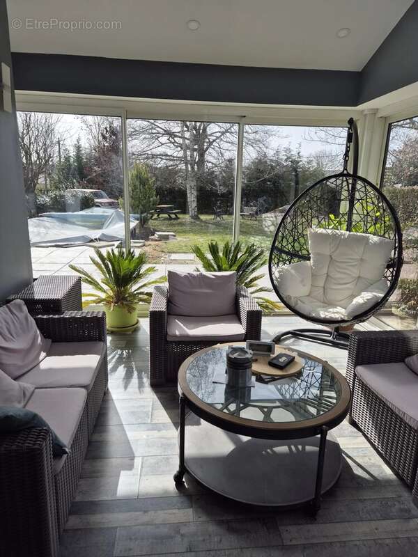 Maison à SAINT-PIERRE-EYNAC