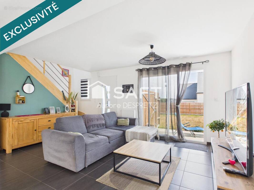 Photo 1 - Maison à SAINT-MARTIN-DES-CHAMPS