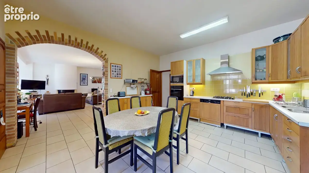Maison de 248m2 avec Grange / Garage à EYBENS - photo 8