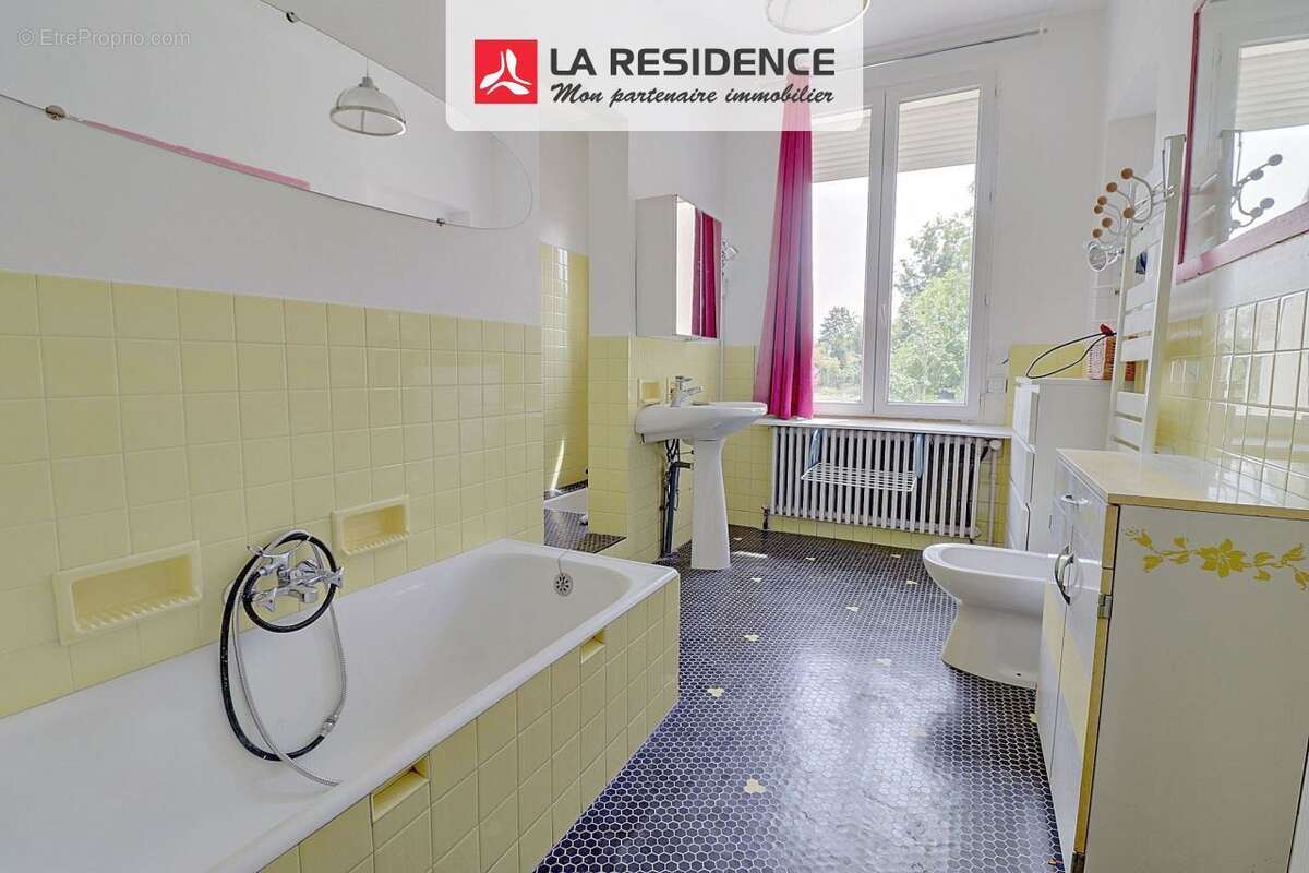 Maison à EZY-SUR-EURE