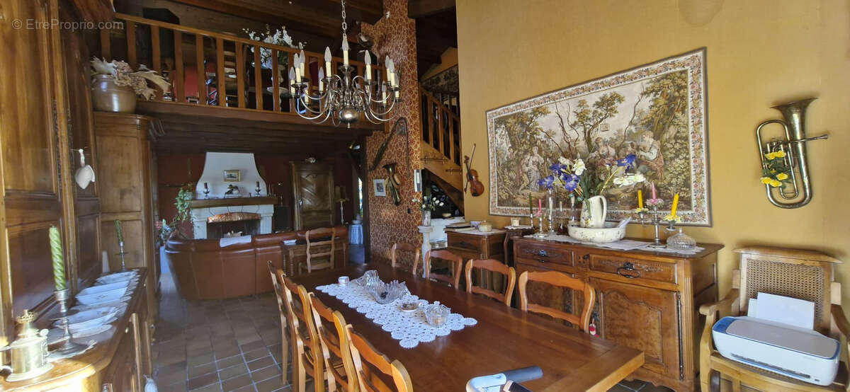 Maison à MORTAGNE-SUR-GIRONDE