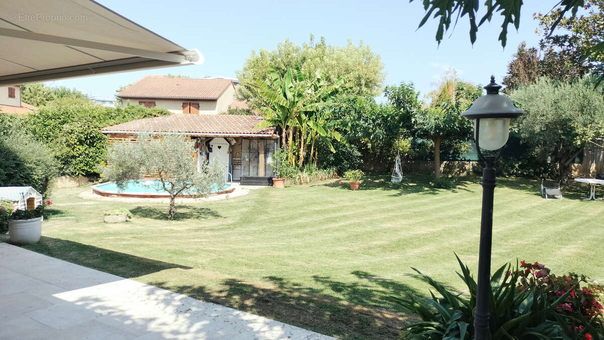 Maison à ROMANS-SUR-ISERE