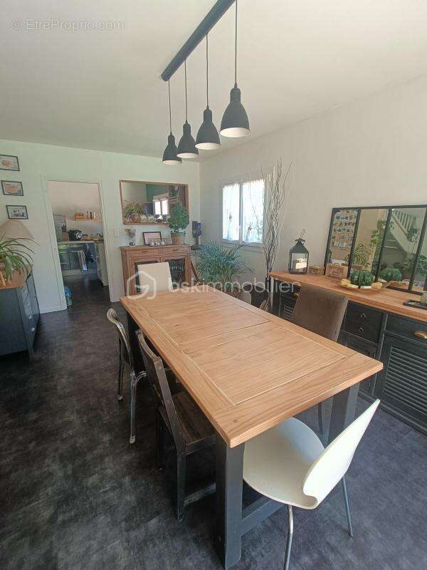 Maison à LAA-MONDRANS