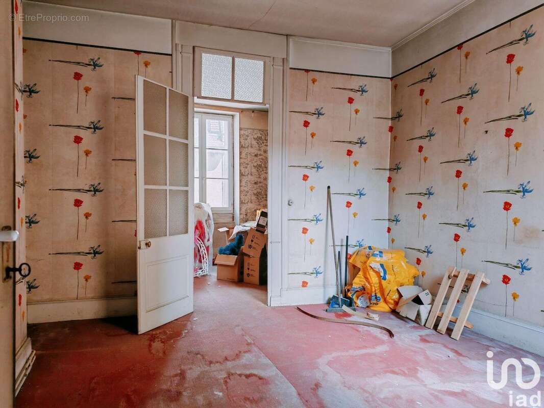 Photo 9 - Commerce à LA CHARITE-SUR-LOIRE