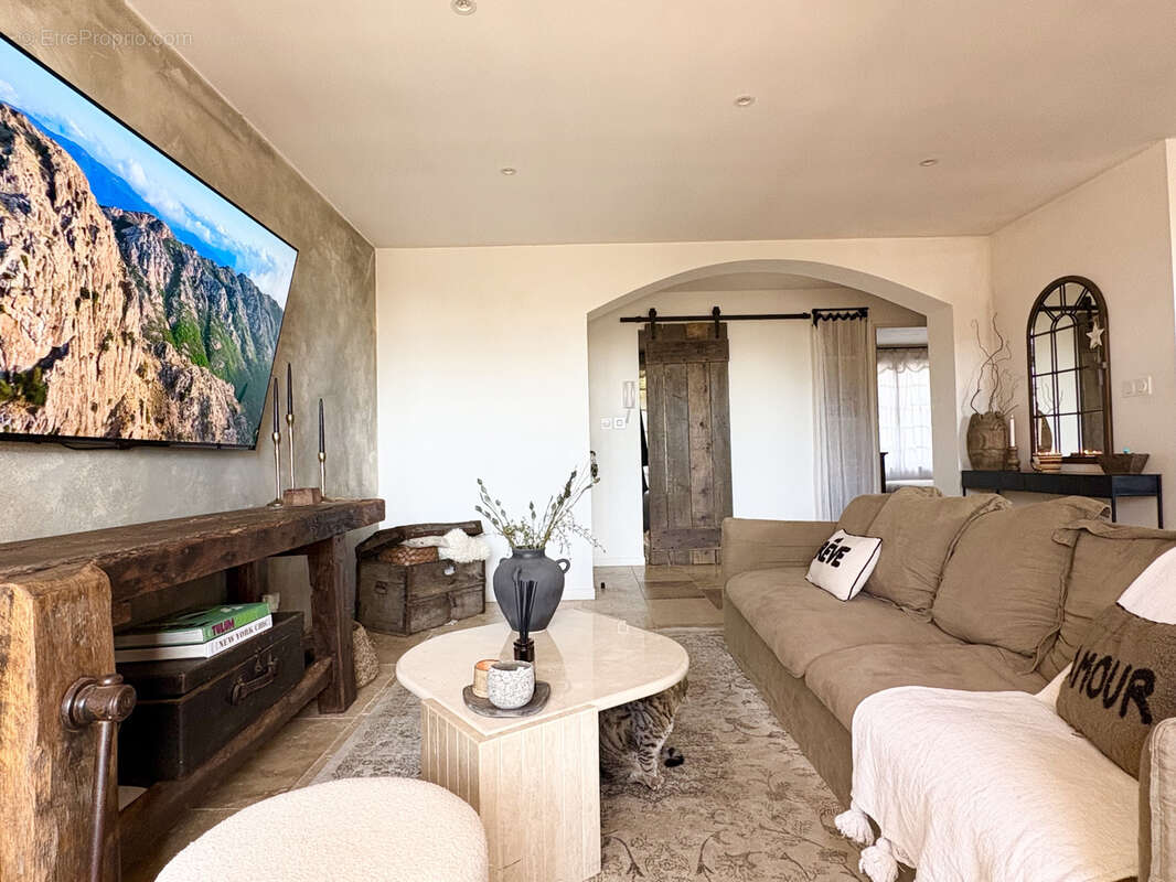 Appartement à SIX-FOURS-LES-PLAGES