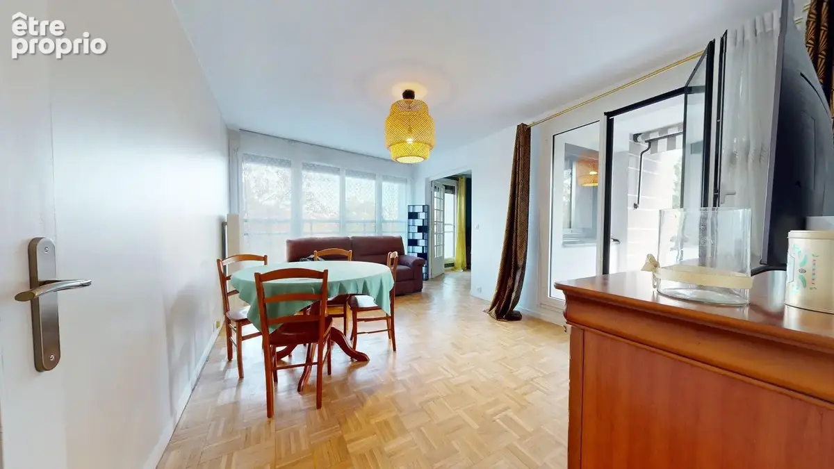 Photo Appartement à Sevran au prix de 210 000€