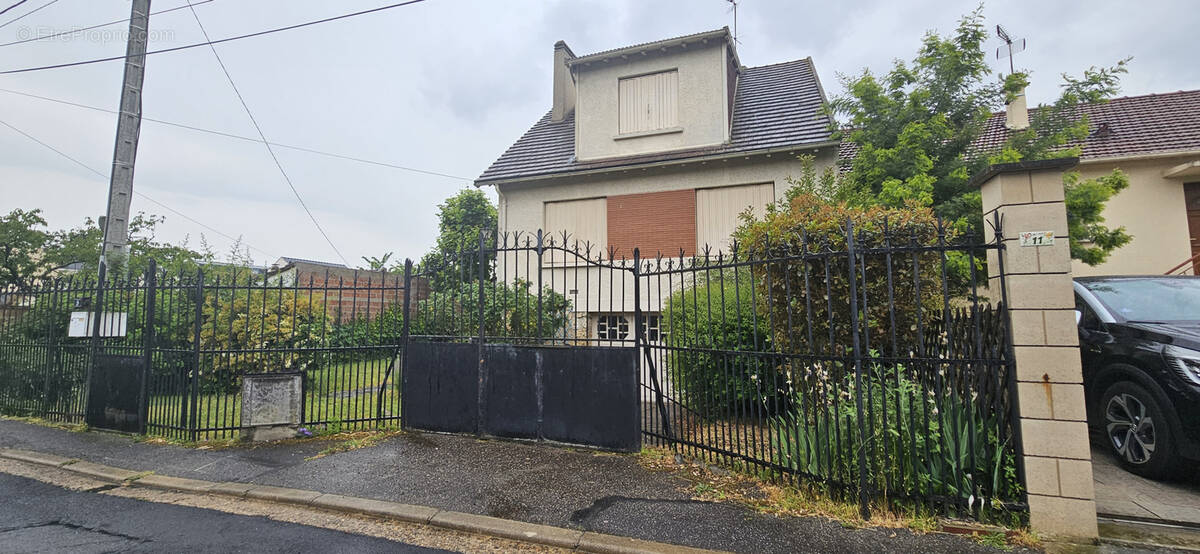 Maison à LE PLESSIS-BOUCHARD