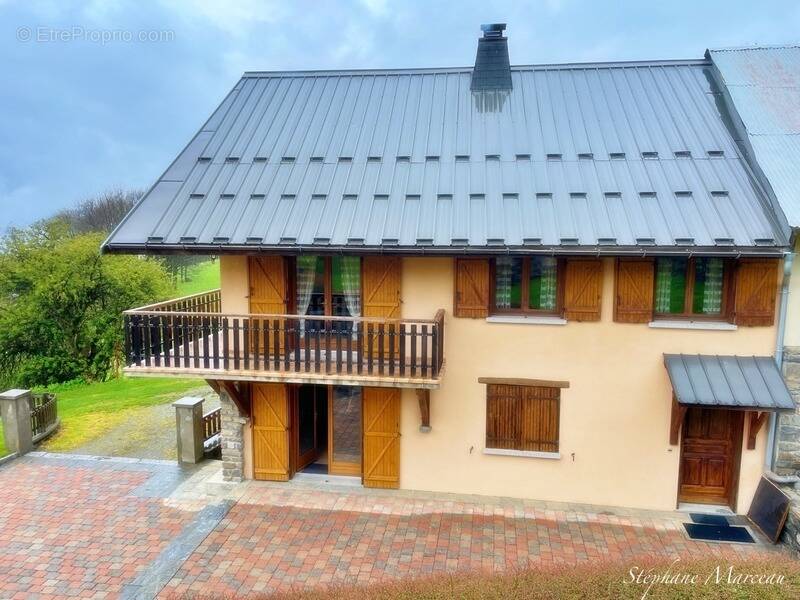 Maison à ALBIEZ-LE-JEUNE