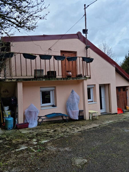 Maison à VILLARDS-D'HERIA