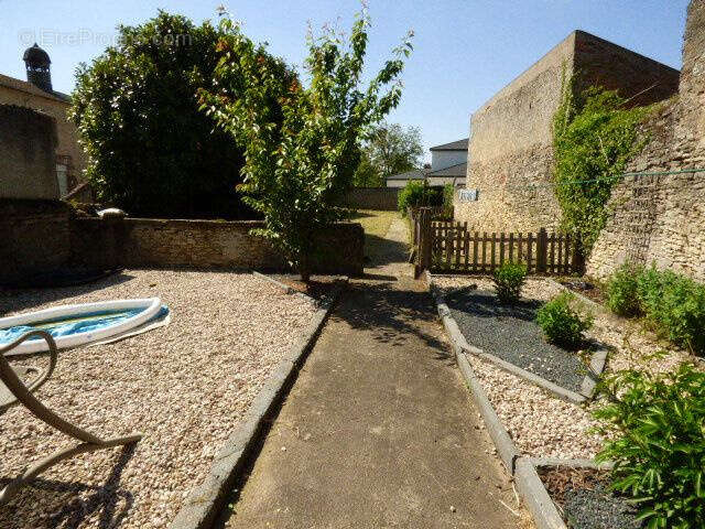 Maison à SAINT-CLEMENT