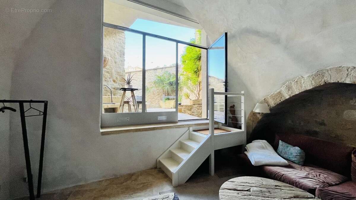 Maison à ROGNES