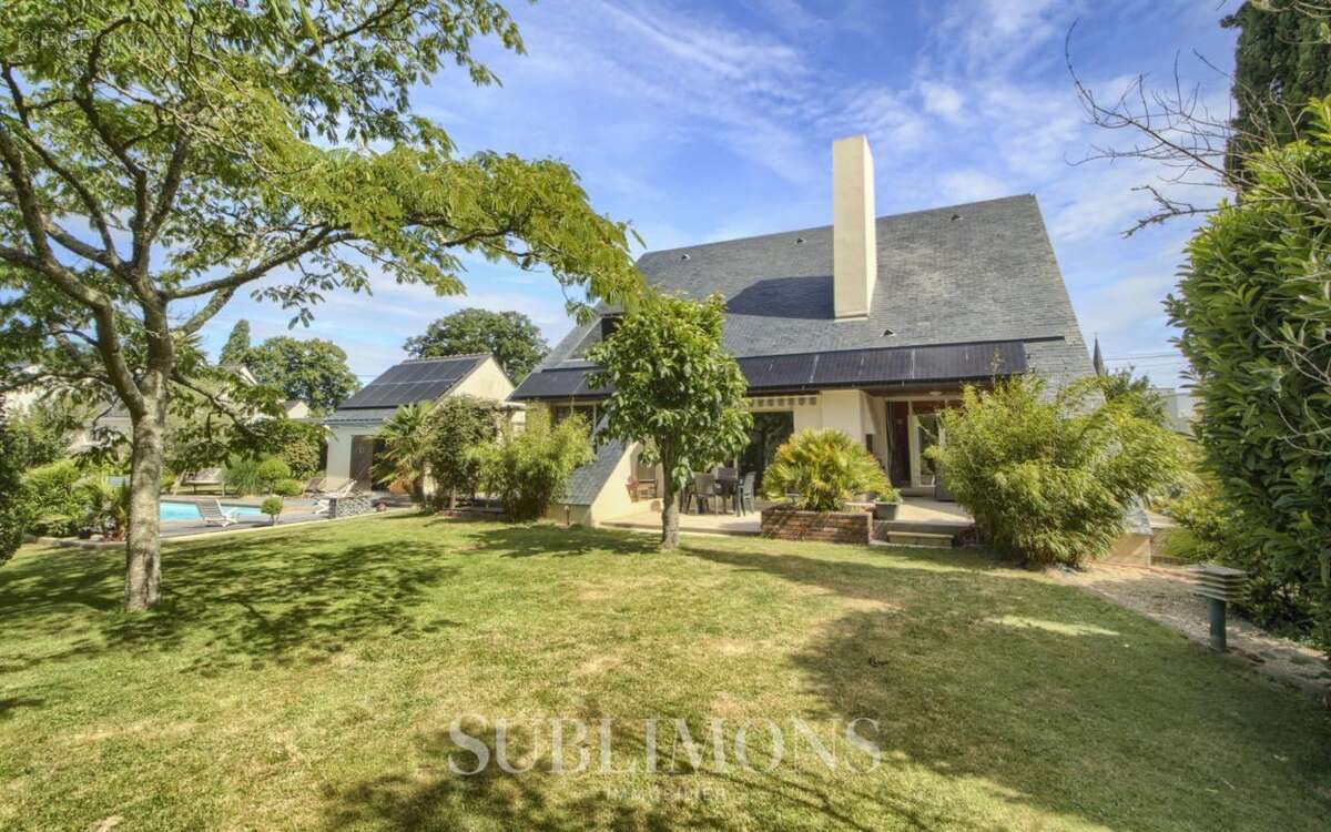 Maison à LA CHAPELLE-DES-MARAIS