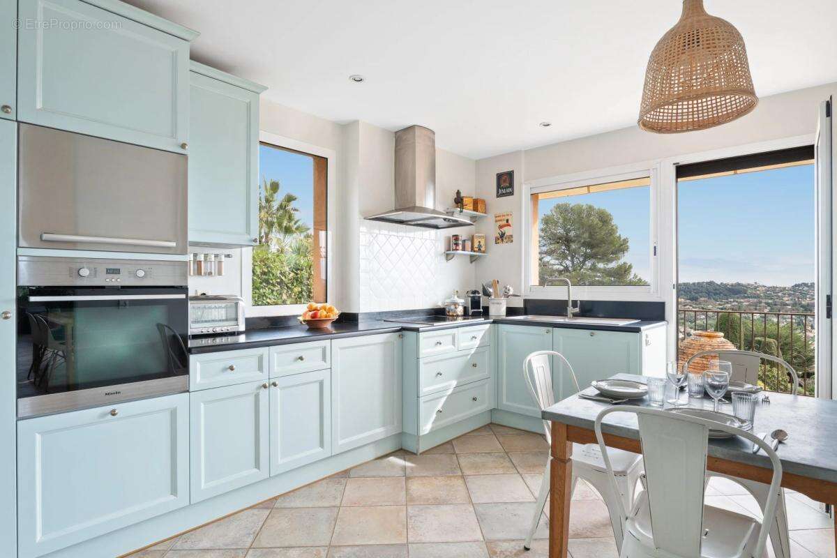 Maison à LA COLLE-SUR-LOUP