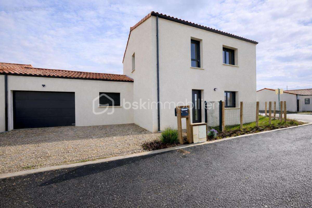 Maison à MOUILLERON-LE-CAPTIF