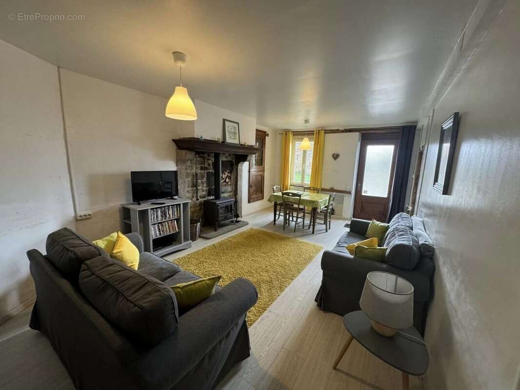 Maison à LE GRAND-BOURG