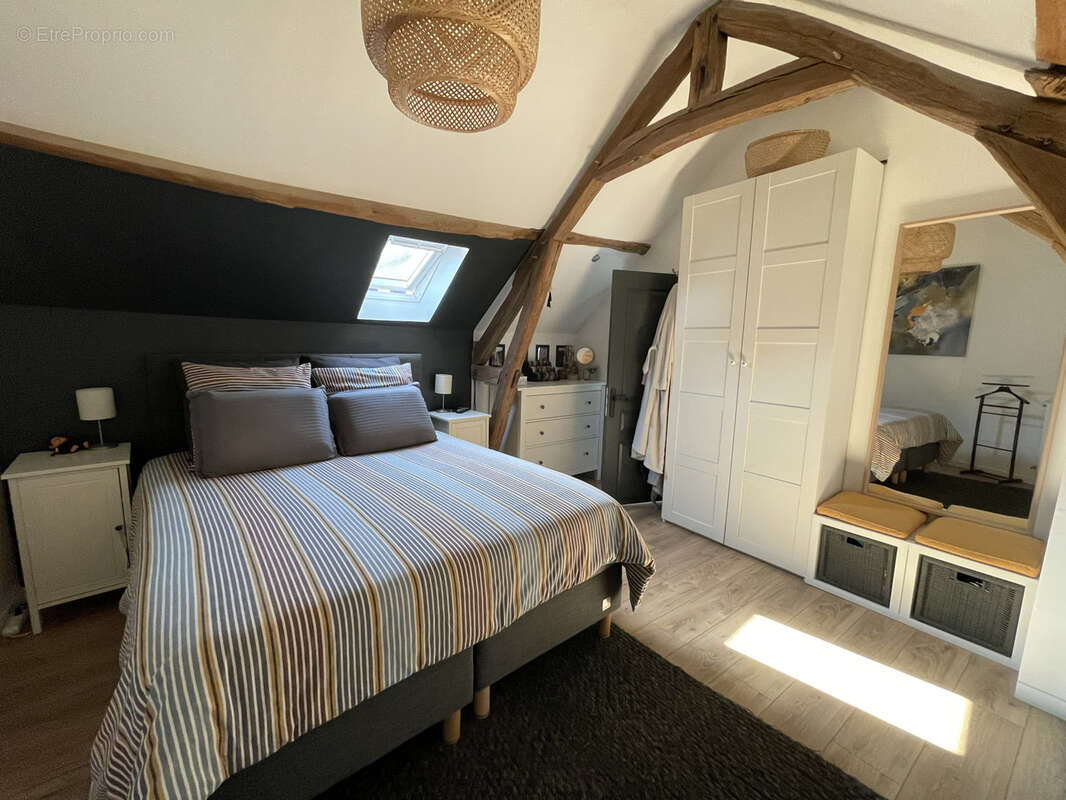 Maison à FRENEUSE