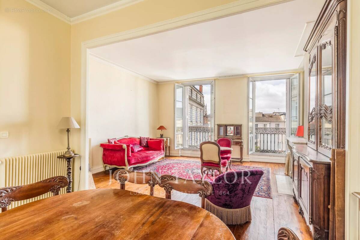 Appartement à BORDEAUX