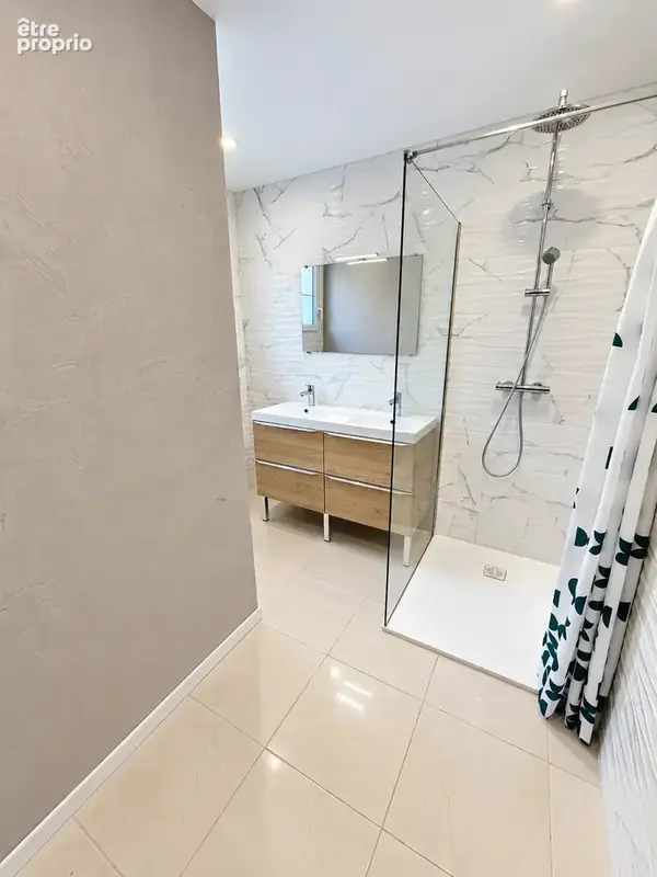 La Motte -Villa de 150 m2 - Grand jardin arboré - Terrain piscinable - photo 9