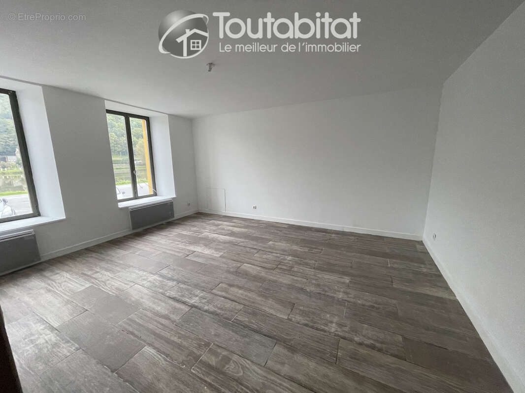 Appartement à CHARLEVILLE-MEZIERES