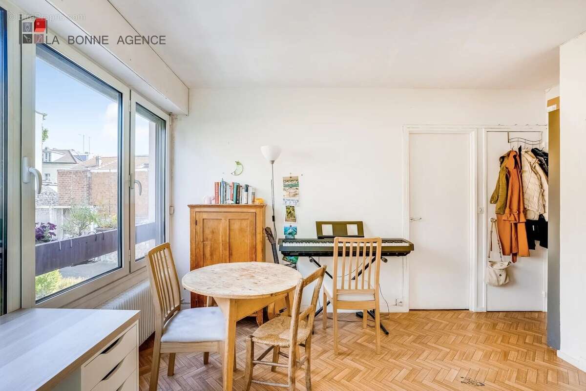 Mairie de Montreuil  Studio lumineux de 27 m² sans vis à vis - photo 8
