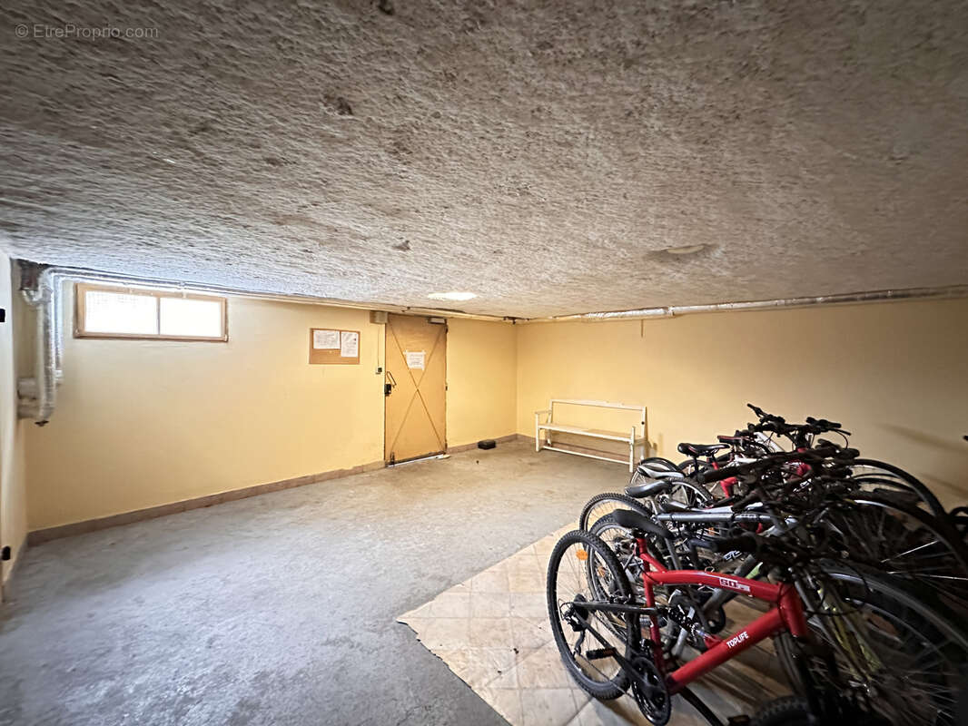 Appartement à YZEURE