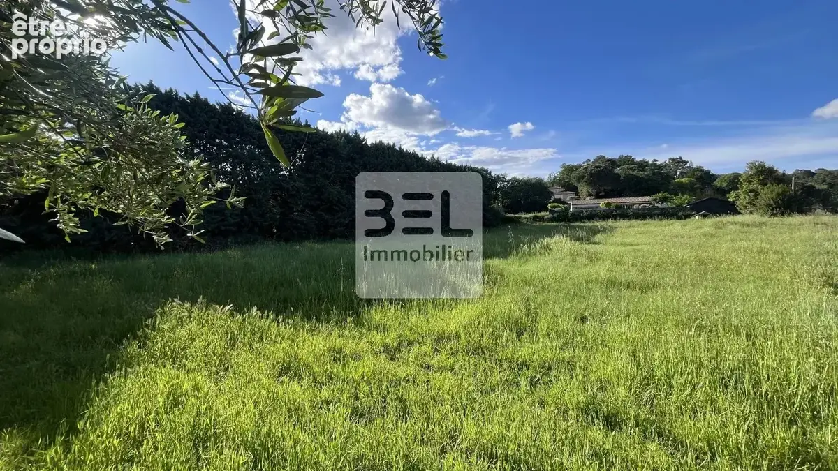 Photo Terrain à Sabran au prix de 85 000€