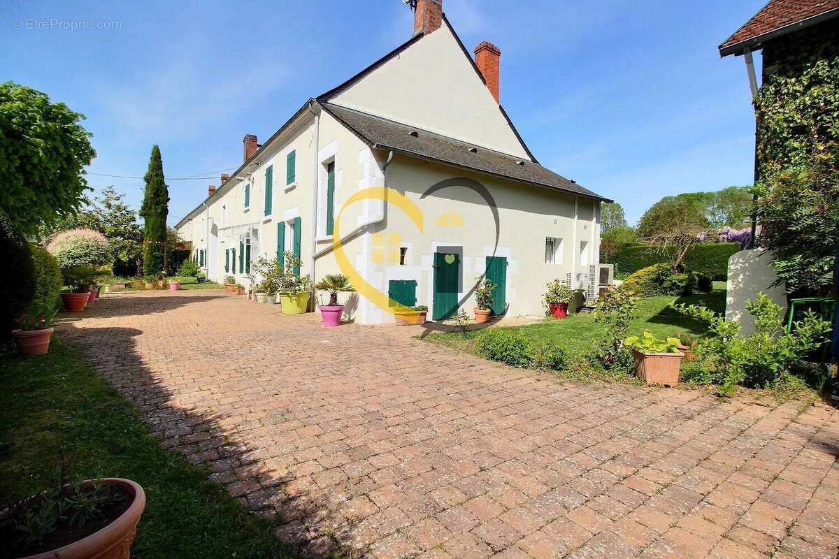 Maison à CREZANCY-EN-SANCERRE