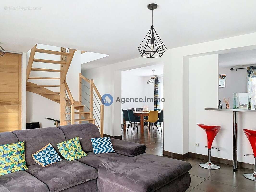 Maison à VOUVRAY-SUR-LOIR