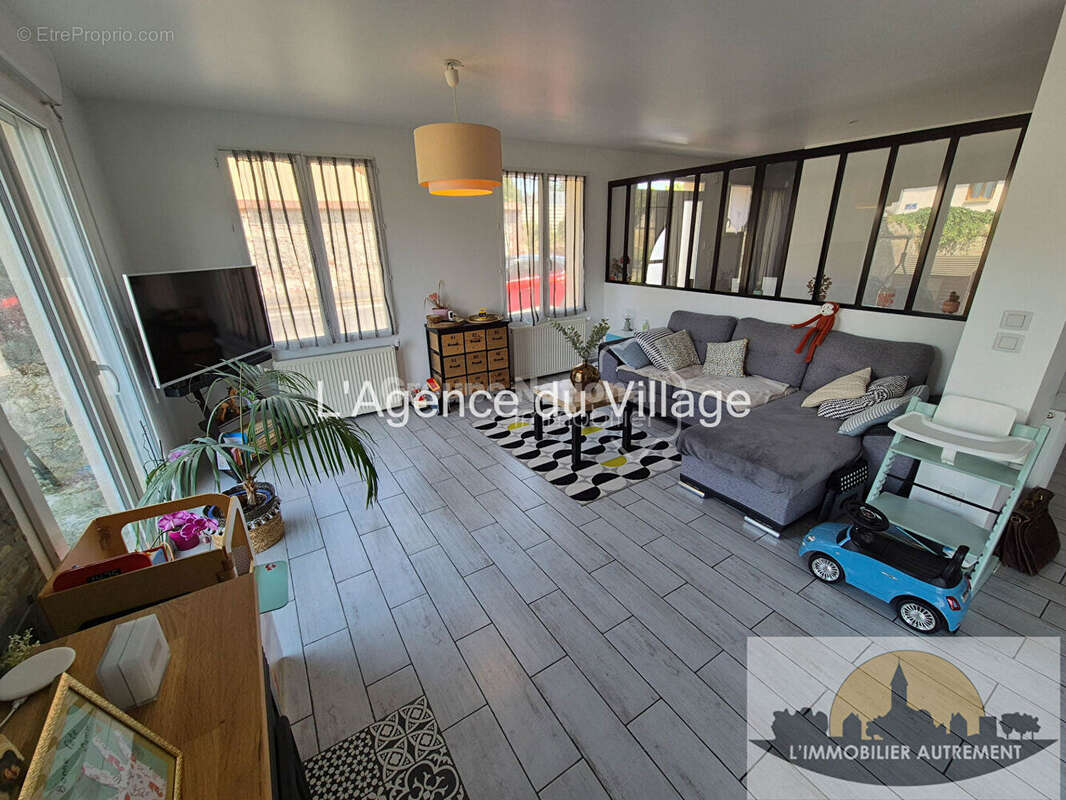 Maison à SAINT-CREPIN-IBOUVILLERS