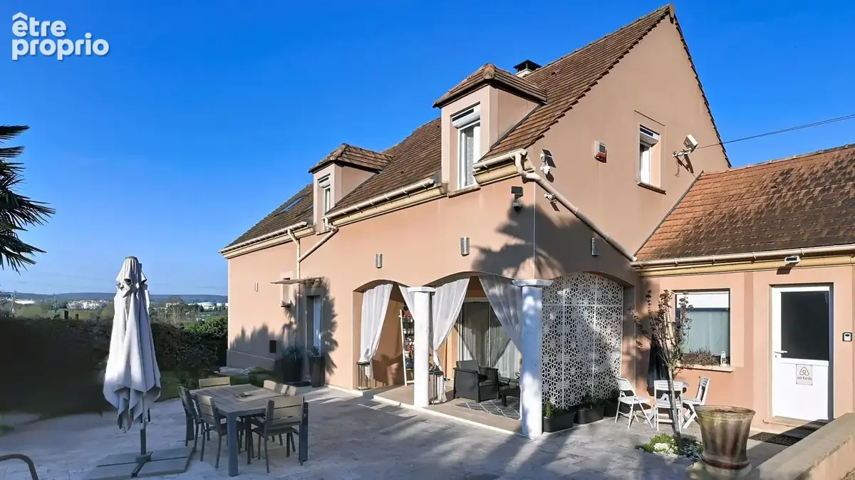 Photo 1 - Maison à MEZIERES-SUR-SEINE