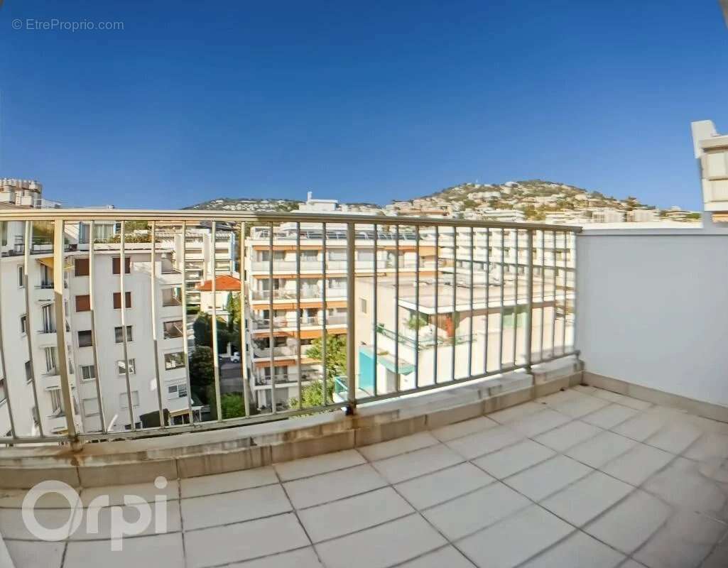 Appartement à CANNES