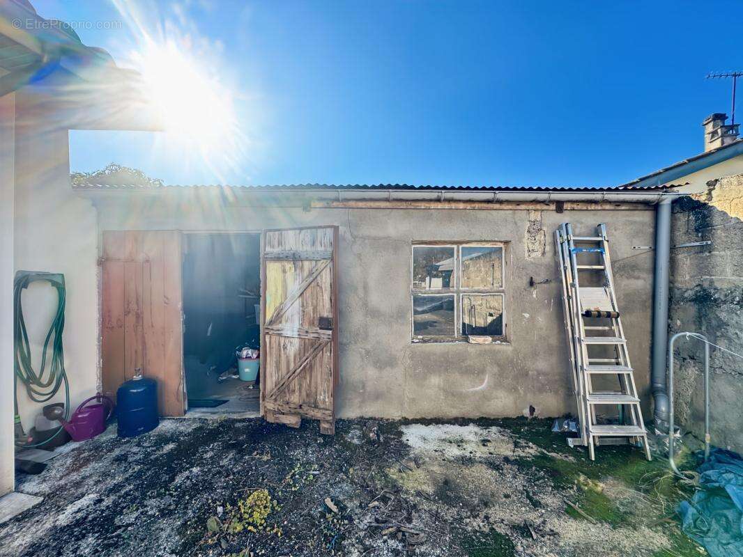 Maison à COULOUNIEIX-CHAMIERS