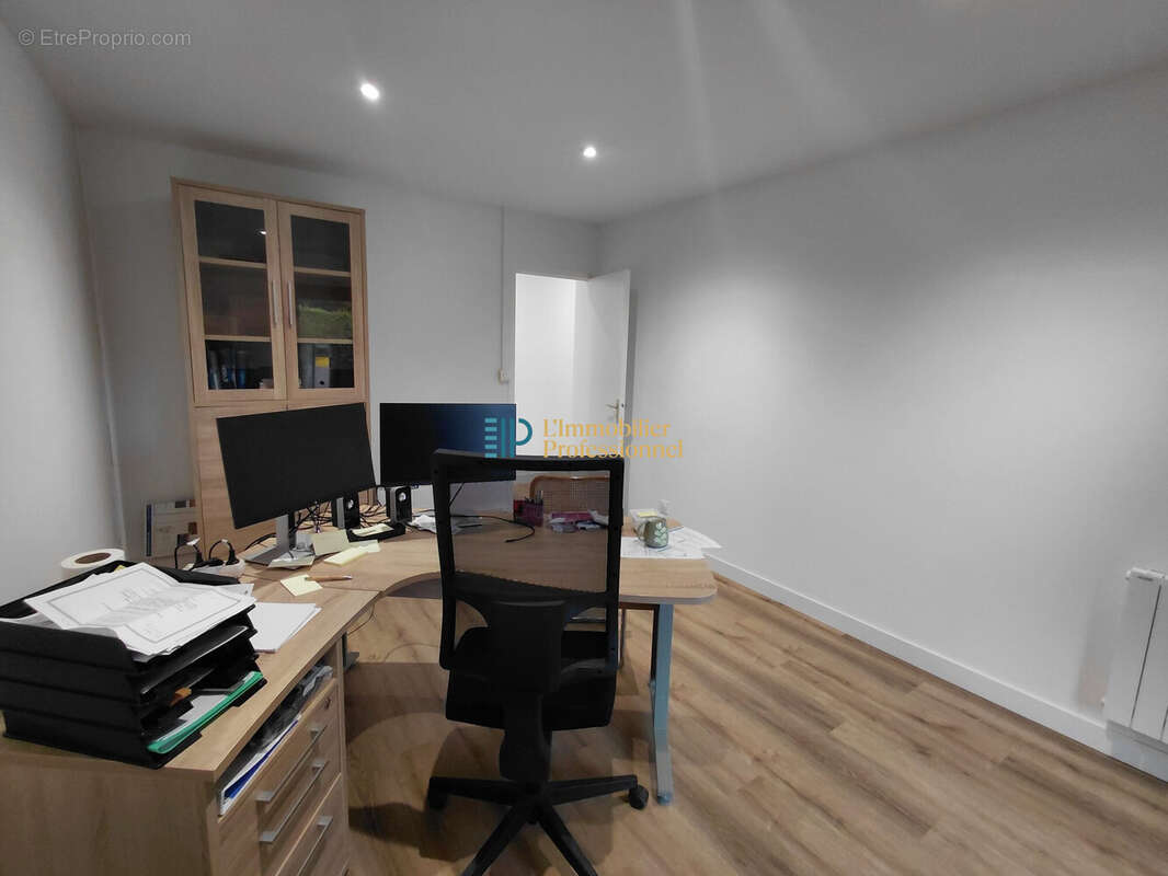 Commerce à ERGUE-GABERIC