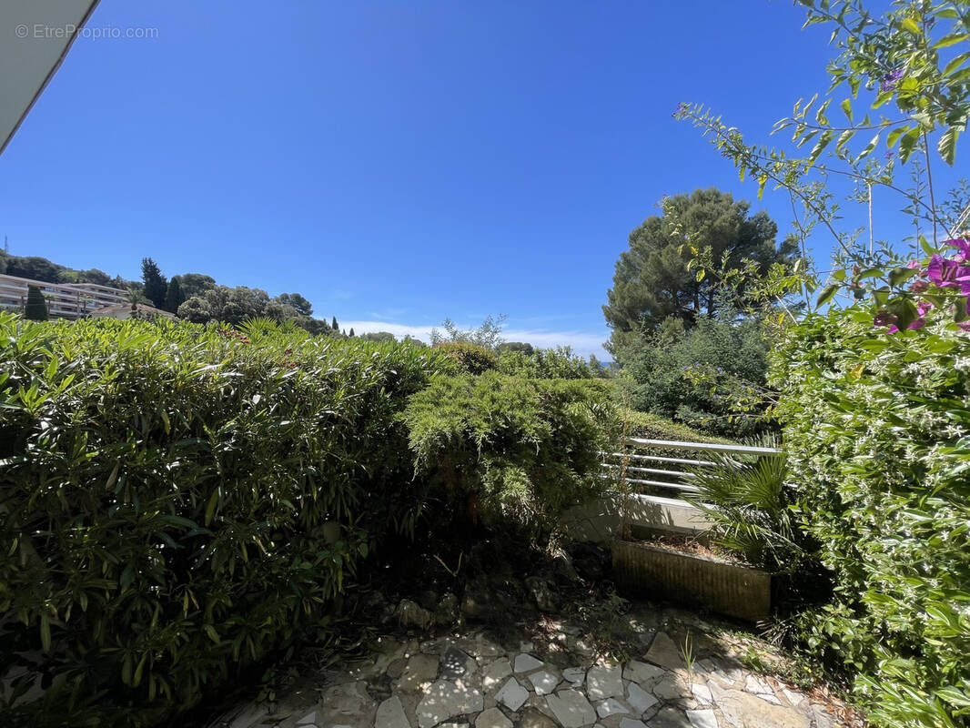 Appartement à LE CANNET