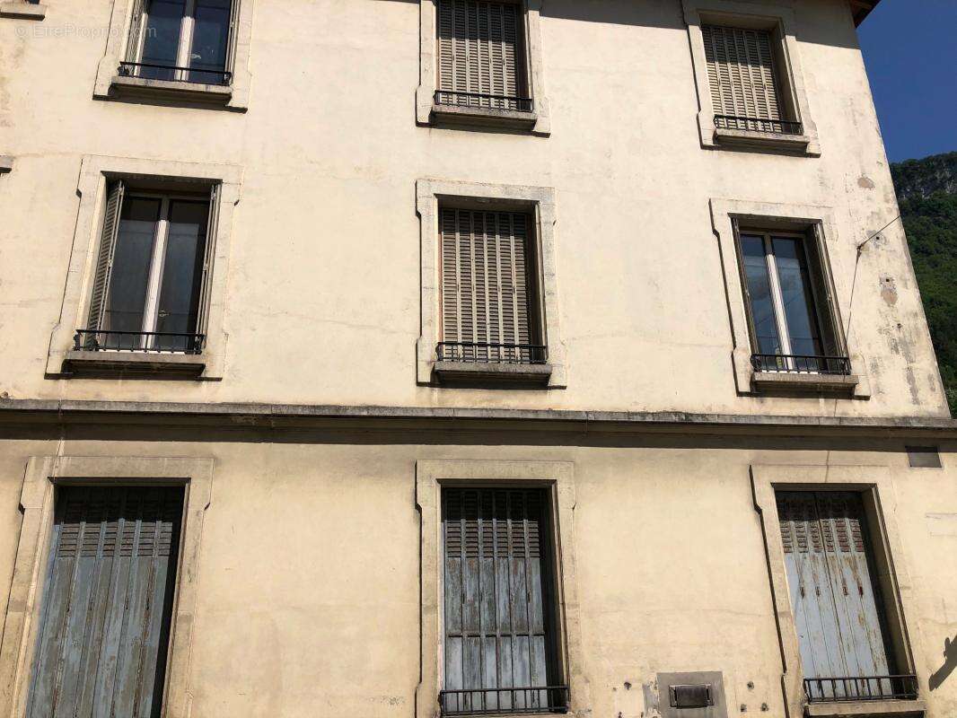 Appartement à TENAY