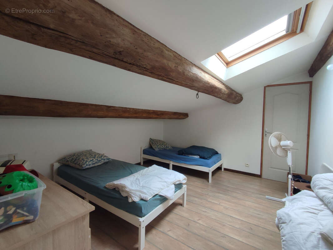 Immeuble de rapport de 300m2 avec 6 lots à Coursan - photo 7