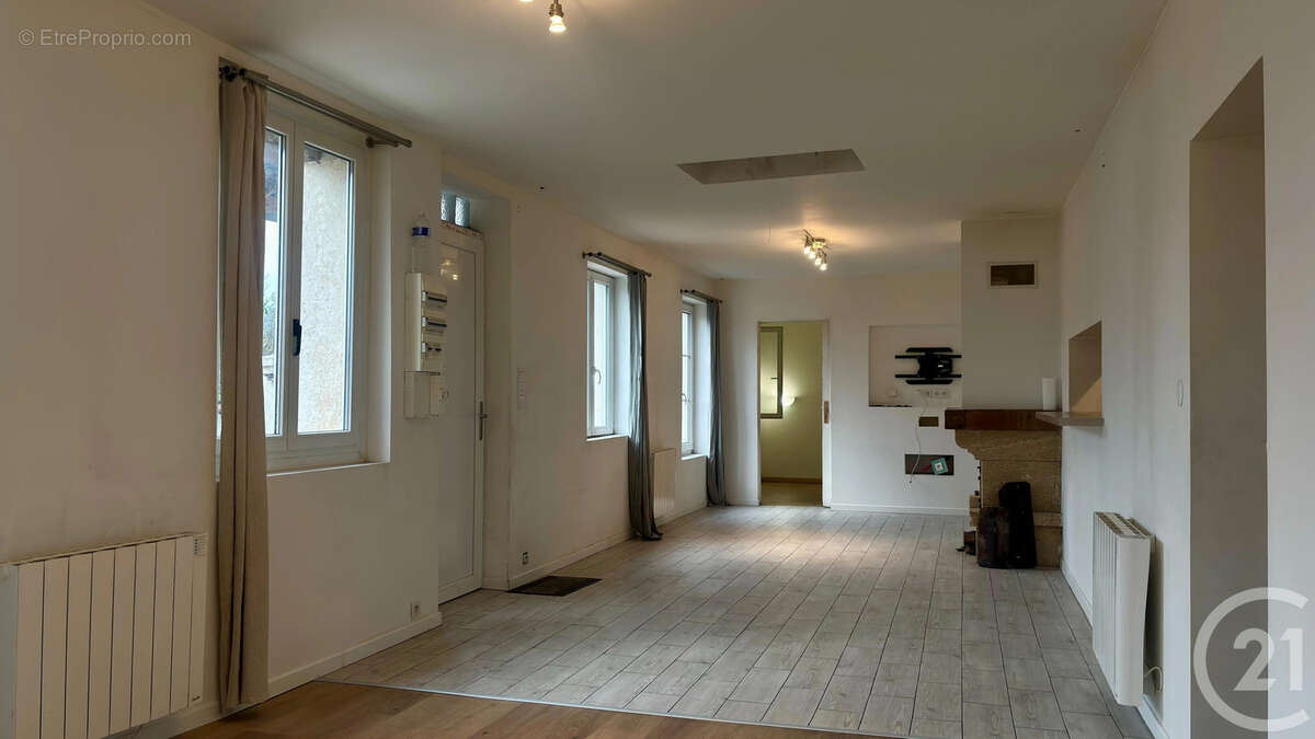 Maison à LA COUTURE-BOUSSEY