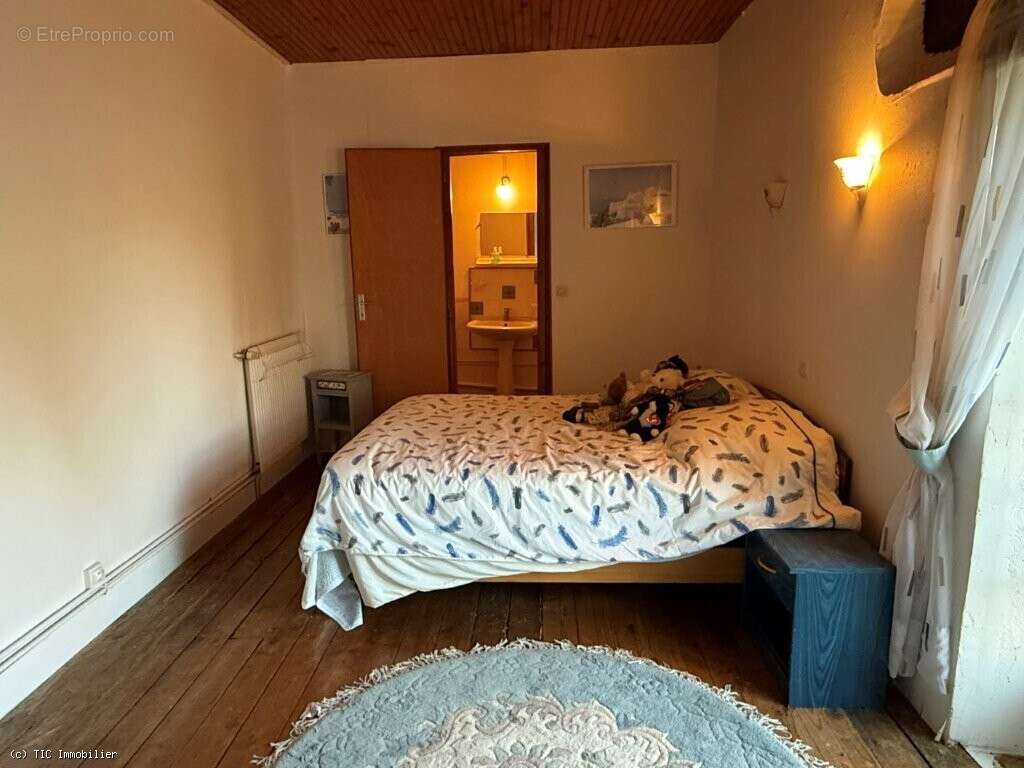 Maison à RUFFEC