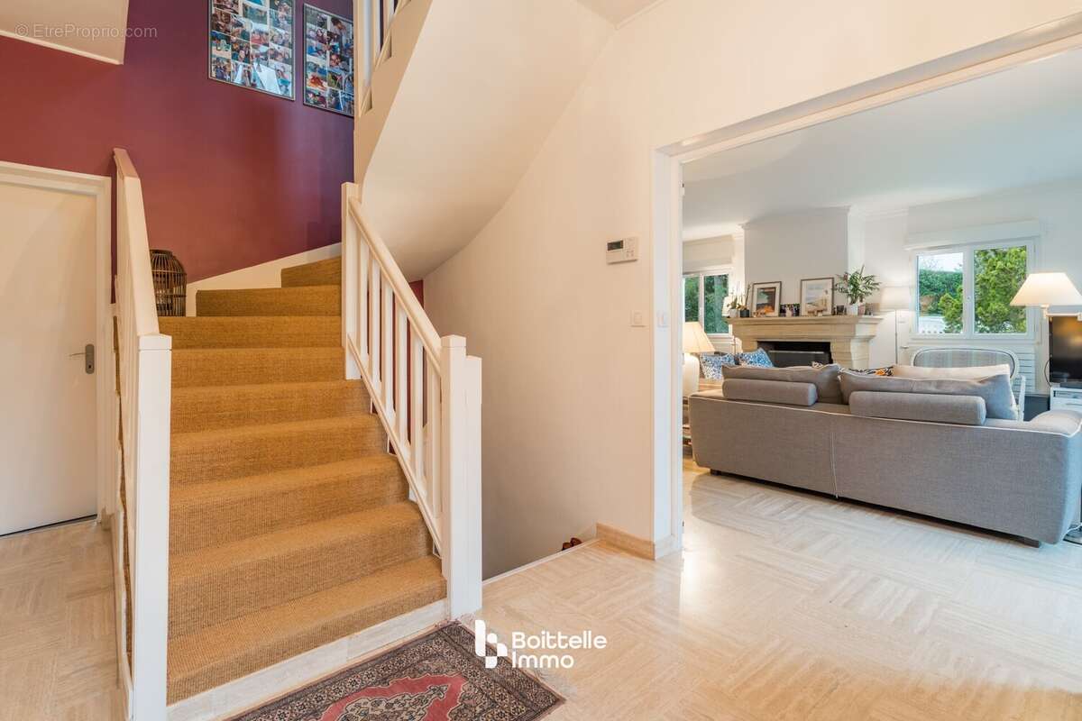 Maison à SAINT-SAUVEUR-SUR-ECOLE