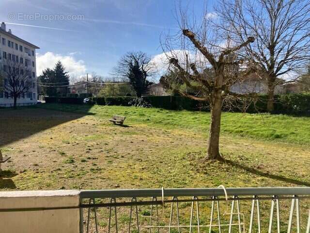 Appartement à RILLIEUX-LA-PAPE